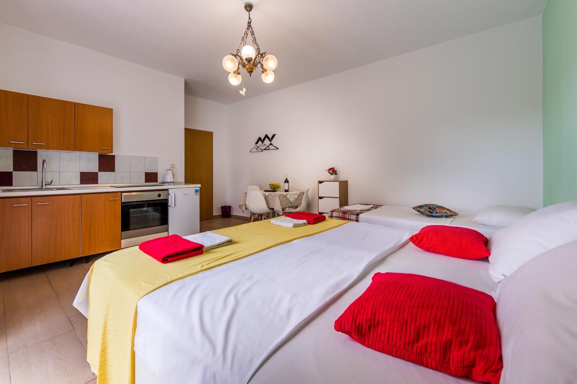 Apartments Claudia Smrika Ngoại thất bức ảnh