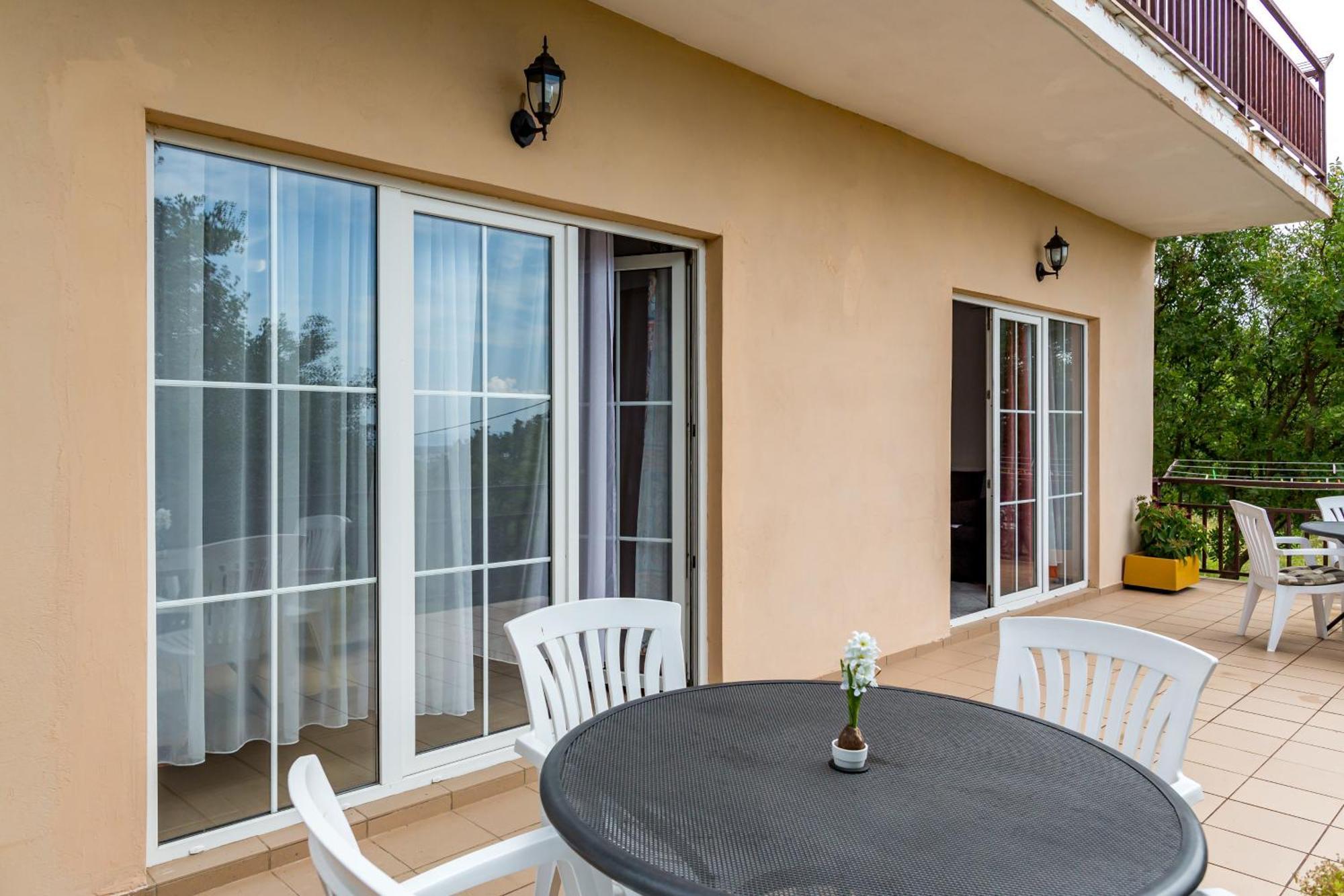 Apartments Claudia Smrika Ngoại thất bức ảnh