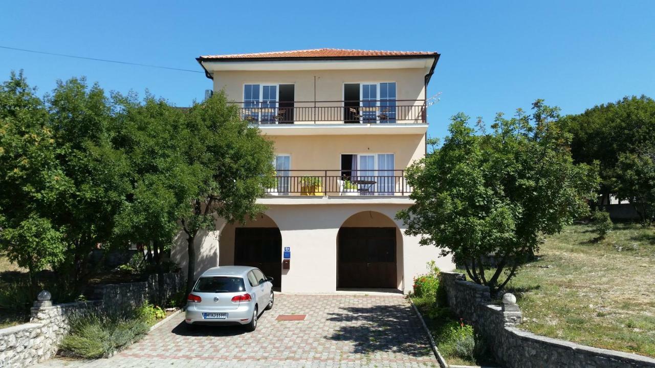Apartments Claudia Smrika Ngoại thất bức ảnh
